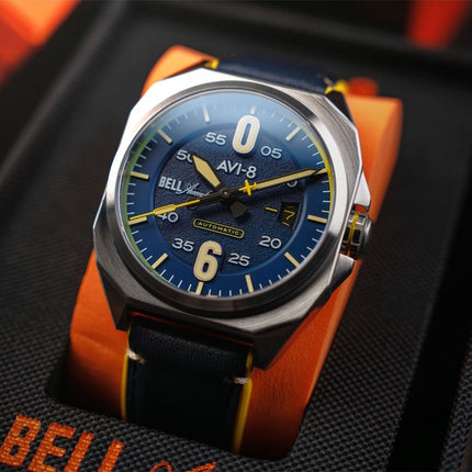 Reloj automático para hombre Bell X-1 Machbuster AVI-8 Catalina con correa de piel azul y esfera azul AV-4115-03