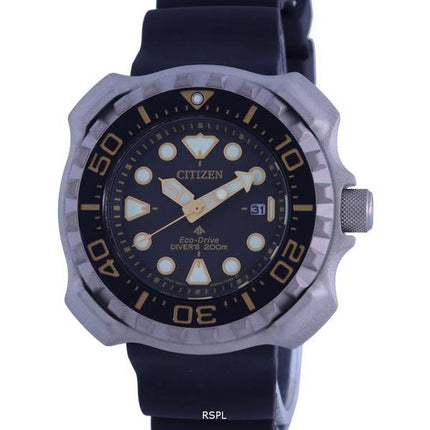 Reloj para hombre Citizen Promaster Marine con esfera negra Eco-Drive Diver's BN0220-16E 200M