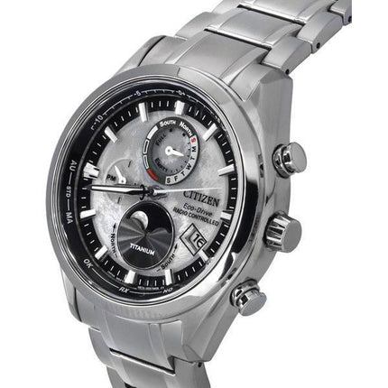 Reloj para hombre Citizen Eco-Drive Tsuki-yomi Super Titanium radiocontrolado con esfera gris BY1010-81H 100M