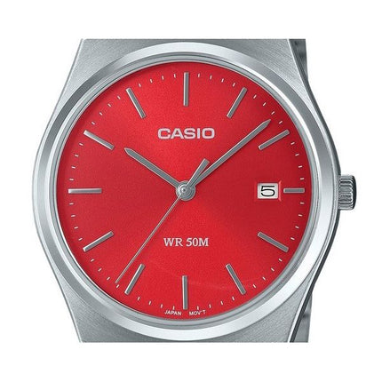 Reloj unisex Casio estándar analógico de acero inoxidable con esfera roja y cuarzo MTP-B145D-4A2V