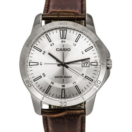 Reloj Casio estándar analógico con correa de cuero marrón y esfera plateada de cuarzo MTP-V004L-7C para hombre