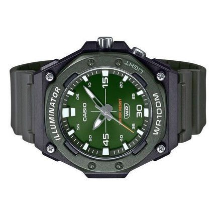 Reloj para hombre Casio MW-620H-3AV 100M con correa de resina analógica estándar y esfera verde de cuarzo