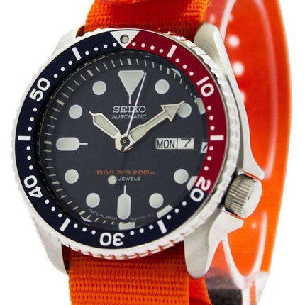 Seiko Automatic Diver&#39,s 200M NATO Strap SKX009J1-NATO7 Reloj para hombre