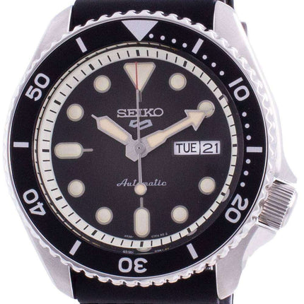 Reloj Seiko 5 Sports Suits Style SRPD73K2 100M automático para hombre